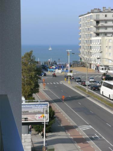 Infinity I, 0405 * Ostende